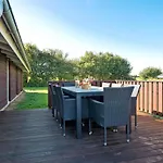 Alexis - 250m From The Sea By Interhome