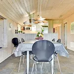 Alexis - 250m From The Sea By Interhome *