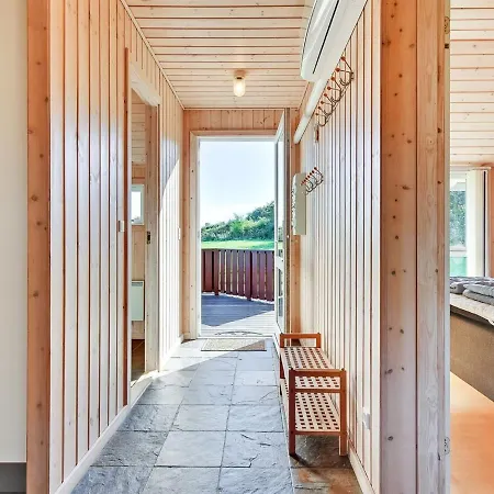 Alexis - 250m From The Sea By Interhome *