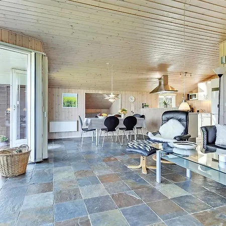 Alexis - 250m From The Sea By Interhome نُوابورغ
